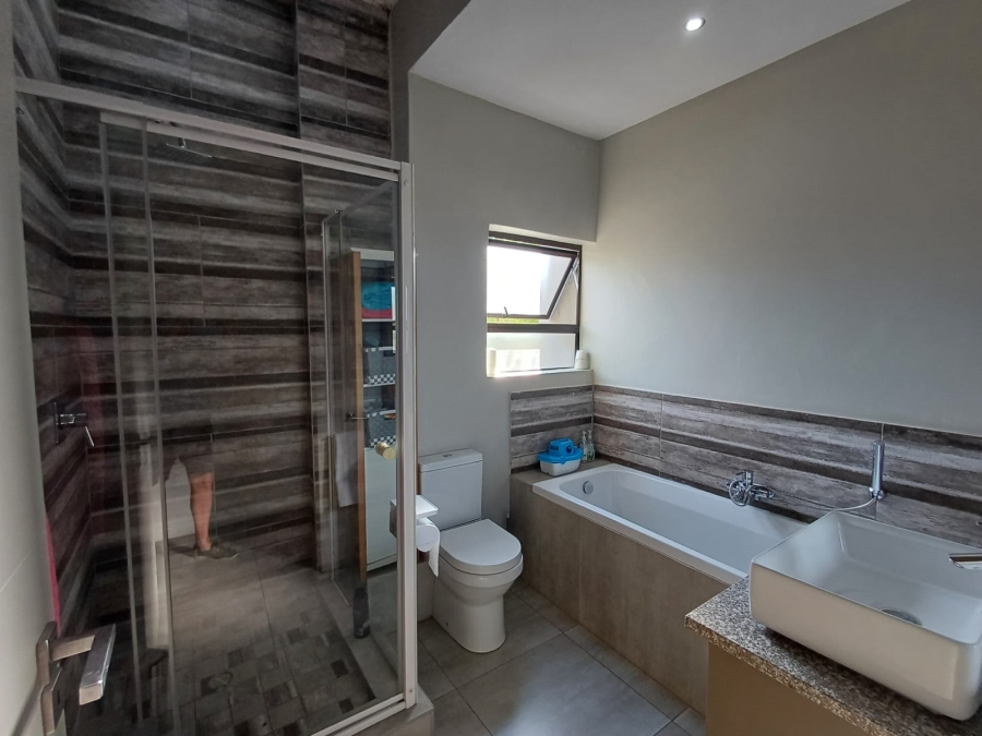 4 Bedroom Property for Sale in Leloko Lifestyle Estate North West